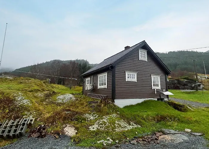 1 Bedroom Beautiful In Korssund