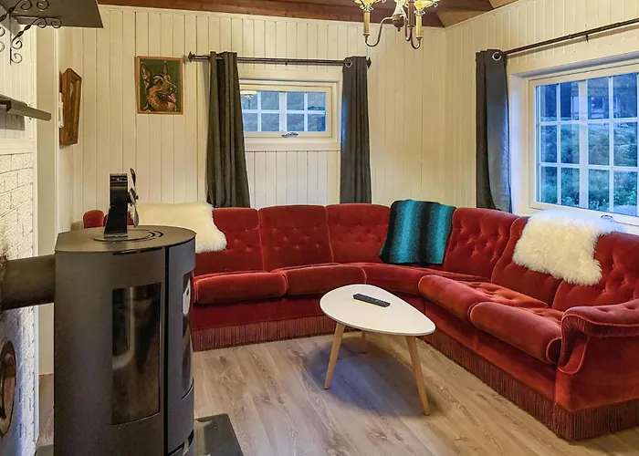 1 Bedroom Beautiful In Korssund