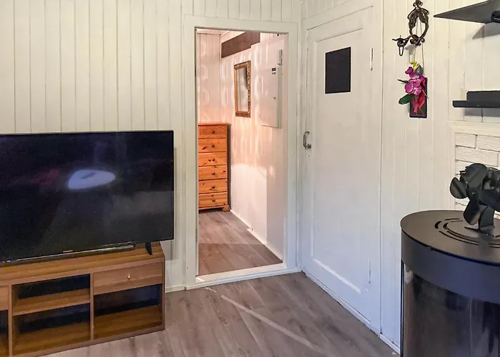 1 Bedroom Beautiful In