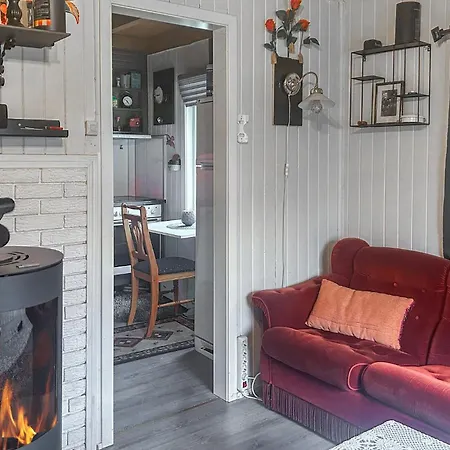 Prázdninový dům 1 Bedroom Beautiful In *